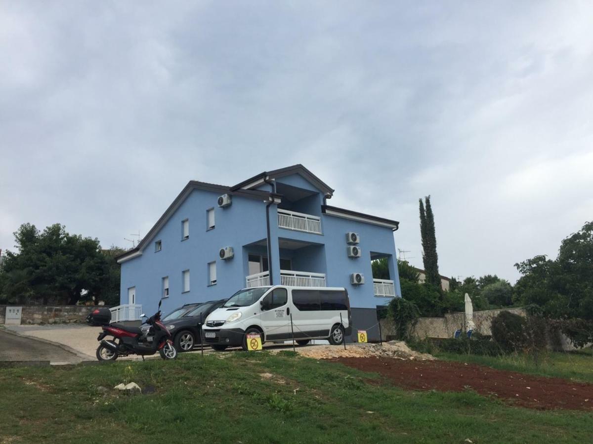Apartmani Ivkovic Funtana Exterior photo