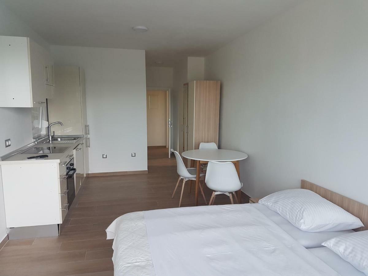 Apartmani Ivkovic Funtana Exterior photo